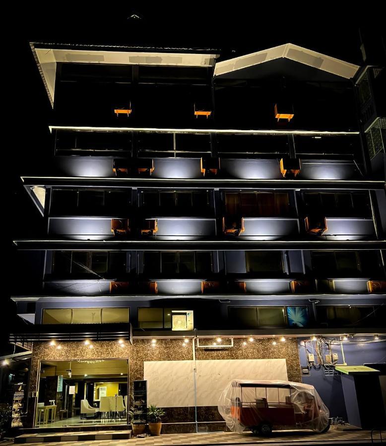 Anandpura Riverside Hotel Bangkok Buitenkant foto